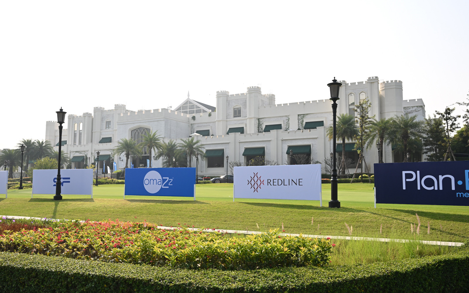 omazzxjeenovipgolfday1-1073